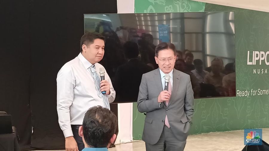 (Kiri-Kanan) Menteri Perumahan dan Kawasan Pemukiman (PKP) Maruarar Sirait dan James Riady waktu ditemui di Plaza Semanggi, Kamis (12/6/2025). (CNBC Indonesia/Ferry Sandi)