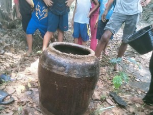 Tim Arkeolog Akan Cek Penemuan Guci Isi Kerangka Manusia di Bangka Barat