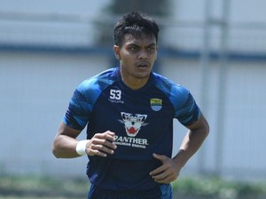 Rachmat Irianto dan Salam Perpisahannya yang Emosional