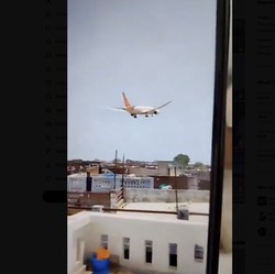 Air India Jatuh, Video dan Foto Peristiwa Viral di Media Sosial