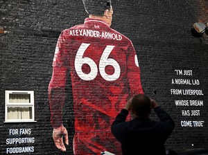 Jersey Trent di Real Madrid: Ganti Identitas hingga Nomor Terlarang