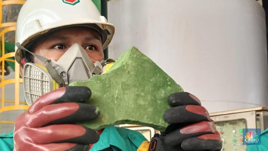 Area Tambang, Smelter Feronikel dan HPAL Harita Nikel di Obi, Halmahera Selatan, Jumat (13/6/2025). (CNBC Indonesia/Pratama Guitarra)