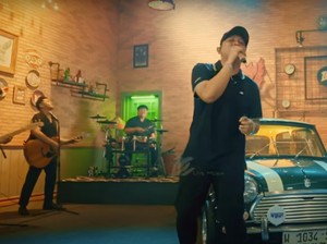 Lirik Lagu Aku Cah Kerjo yang Trending Youtube Dibawakan Denny Caknan