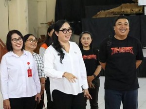 Ketua TP PKK Tabanan Tinjau Latihan Senam Nangun Sat Kerthi Loka Bali