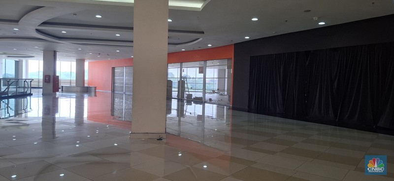 Kondisi Terkini Mall Kekinian di Cinere, Jumat (13/6/2025). Kondisi Terkini Mall Kekinian di Cinere, Jumat (13/6/2025). (CNBC Indonesia/Chandra Dwi Pranata)