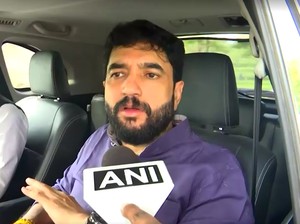 Video: Menteri Penerbangan Sipil Cek Lokasi Jatuhnya Peristiwa Air India