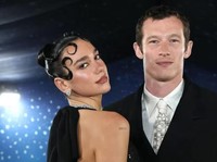 Dua Lipa Umumkan Resmi Tunangan dengan Callum Turner