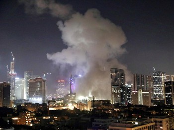 Detik-Detik Rudal Iran Bombardir Israel-Gedung Hancur, Dome Bobol?