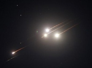 Iran Gempur Israel dengan Ratusan Drone dan Rudal, Tel Aviv Diserang
