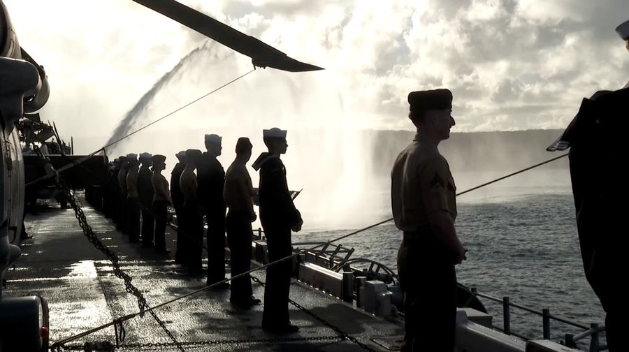 Kapal serbu amfibi USS America tiba, saat Australia bersiap menjadi tuan rumah latihan militer Talisman Sabre dari 13 Juli hingga 4 Agustus 2025, latihan gabungan bilateral terbesar antara Australia dan Amerika Serikat, di Pelabuhan Sydney, Sydney, Australia, 14 Juni 2025. (REUTERS/Stephen Coates)