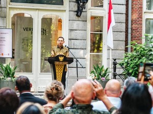 Buka Pameran Verleden-Heden, Menbud Promosikan Pendidikan Seni RI