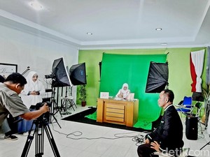 Profil 6 Prodi Fakultas Sastra, Ilmu Komunikasi, dan Pendidikan UMI Makassar
