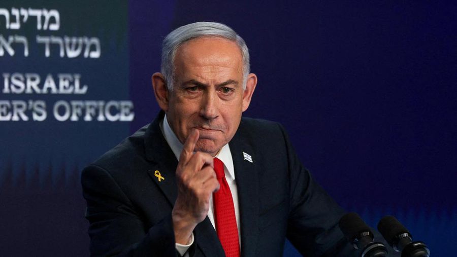 Perdana Menteri Israel Benjamin Netanyahu berbicara selama konferensi pers, di Yerusalem, 21 Mei 2025. (REUTERS/Ronen Zvulun/Pool)