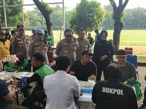 Ratusan Driver Ojol Antusias Periksa Kesehatan Gratis di Polres Jaksel