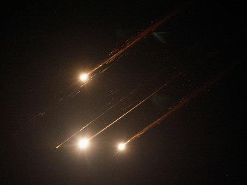 Iran Hujani Israel dengan Rudal, Listrik Mati-Terancam Gelap Gulita
