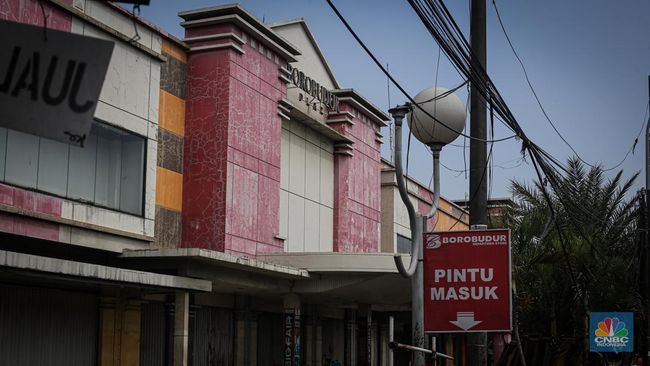Potret Mal Legendaris di Bekasi Terbengkalai, Buka Setahun Sekali