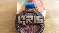 Medali QRIS Summer Run Terbuat dari Limbah Uang, Raih Rekor MURI