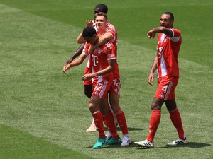 Bayern Vs Auckland: Die Roten Pesta Gol 10-0!