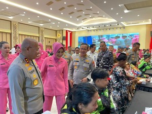 Semringahnya Ojol Kalsel Periksa Gratis di Hari Bhayangkara Ke-79
