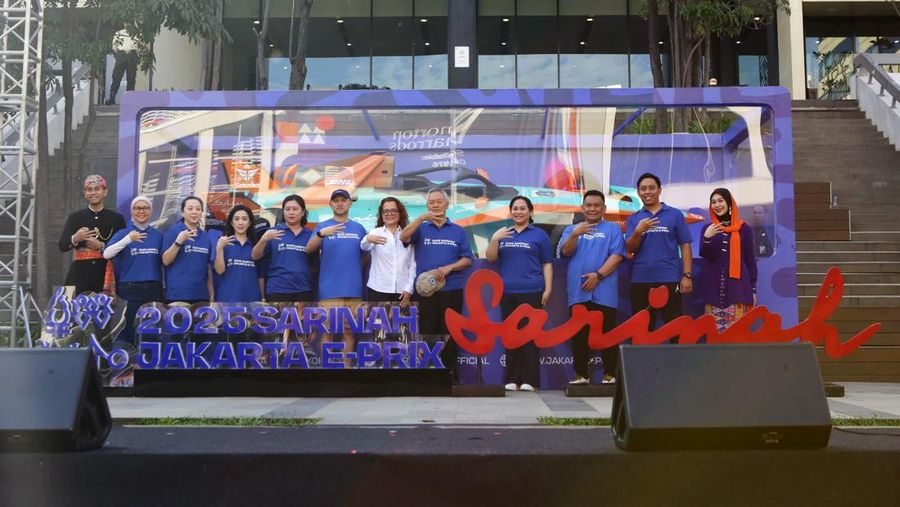 Momen Sarinah resmi diumumkan sebagai title partner untuk perhelatan Jakarta E-Prix 2025 di Anjungan Sarinah, Thamrin, Jakarta, Minggu (15/6/2025).