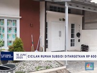 Video: Motor Listrik Makin Sepi Pembeli - Harga Minyak Makin 'Mendidih