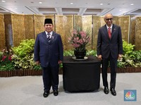Temui Presiden Tharman, Prabowo Beri Nama Anggrek Dora Sigar Soemitro