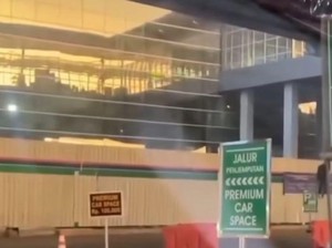 Viral Warga Keluhkan Jalur Penjemputan di Bandara Makassar Bayar Rp 100 Ribu