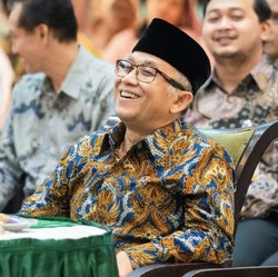 Wamendikdasmen Ungkap Sekolah Gratis tak Mungkin Diterapkan Tahun ini
