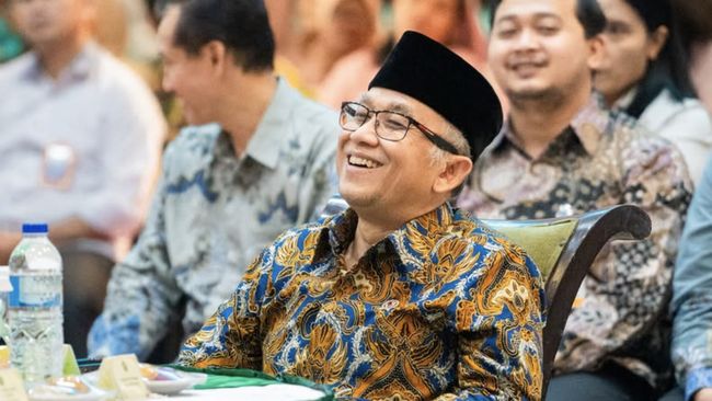 Wamendikdasmen Ungkap Sekolah Gratis tak Mungkin Diterapkan Tahun ini