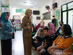 Walkot Vinanda Tinjau Puskesmas di Kediri, Pastikan Pelayanan Optimal