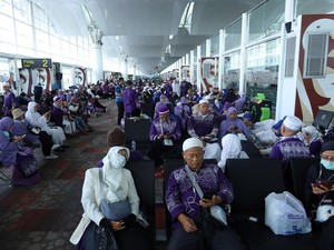 Penumpang Pesawat Saudia Mendarat Darurat di Kualanamu Dipulangkan Besok