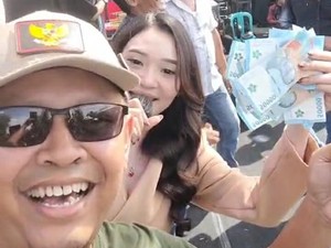 Viral Asyik Sawer Biduan, Kades Mejasem Tegal Bantah Pakai Dana Desa