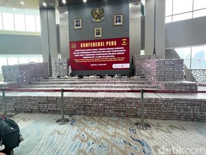 Melihat Tumpukan Uang Rp 11,8 T yang Disita Kejagung di Kasus Korupsi Migor