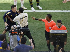 Piala Dunia Antarklub 2025: Ganggu Wasit Cek VAR, Herrera Kartu Merah