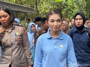 Resmikan Sumur Bor di Sragen, Selvi Ananda: Bukti Wanita Multitalenta