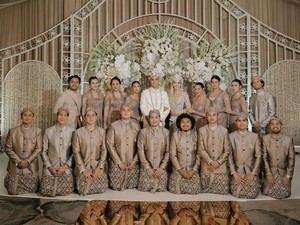 Inspirasi Gaya Classy Bridesmaid & Groomsman di Pernikahan Al Ghazali-Alyssa
