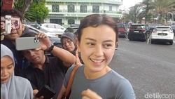 Kimberly Ryder Kerja Keras, Beri Paham ke Anak soal Keberadaan Edward Akbar