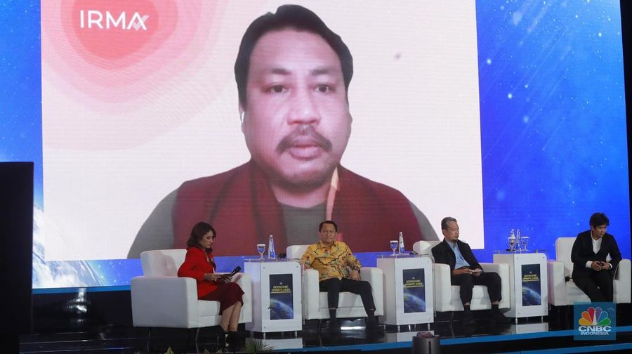 Koordinator Penjangkauan Komunitas IRMA di Indonesia, Andre Barahamin menyampaikan pemaparan secara daring dalam acara CNBC Indonesia Economic Update 2025, Rabu (18/6/2025). (CNBC Indonesia/Muhammad Sabki)