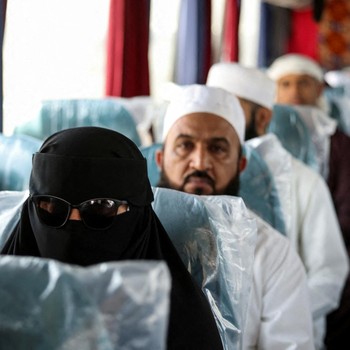 Jalur Udara Ditutup, Jemaah Haji Iran Pulang Lewat Jalur Darat