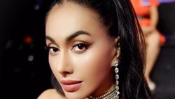Ada Peran Mendiang Ibu di Balik Keputusan Denada Oplas