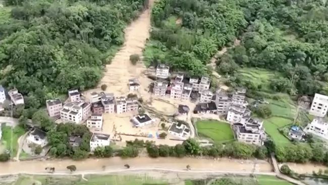 Potret Negara Xi Jinping Lumpuh Digulung Banjir-Tanah Longsor