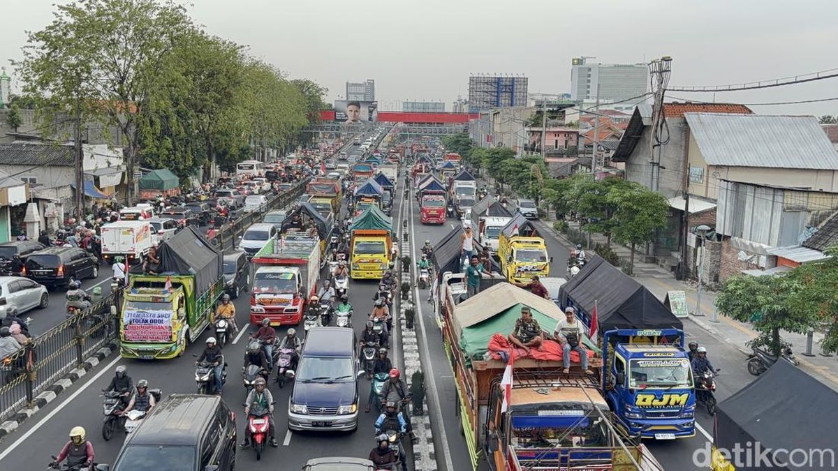 Zero ODOL Bisa Gagal Jika Cuma Tertibkan Truk, Ini Saran buat Pemerintah — NadiKabar.com