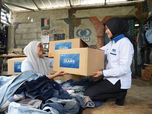 Nasabah PNM Mekaar Sulap 60 Kg Jeans Decluttering Jadi Fashion Keren