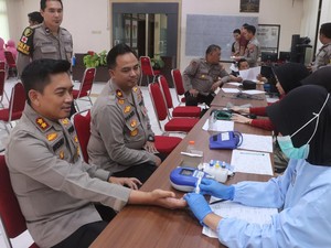 Sambut Hari Bhayangkara ke-79, Polres Probolinggo Gelar Donor Darah