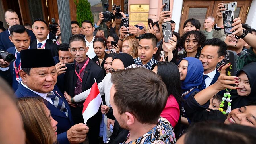 Presiden Republik Indonesia, Prabowo Subianto tiba di Bandara Internasional Pulkovo, St. Petersburg, Federasi Rusia, pada Rabu, (18/6/2025), sekitar pukul 17.50 waktu setempat. (Dok. Biro Pers Sekretariat Presiden)