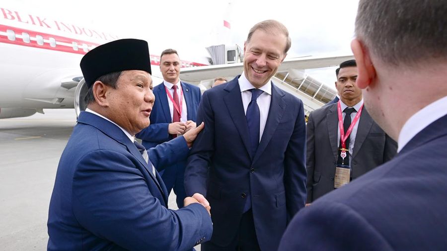 Presiden Republik Indonesia, Prabowo Subianto tiba di Bandara Internasional Pulkovo, St. Petersburg, Federasi Rusia, pada Rabu, (18/6/2025), sekitar pukul 17.50 waktu setempat. (Dok. Biro Pers Sekretariat Presiden)