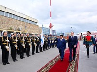 Momen Prabowo Mendarat di Moskow Bertemu Putin, Disambut Meriah