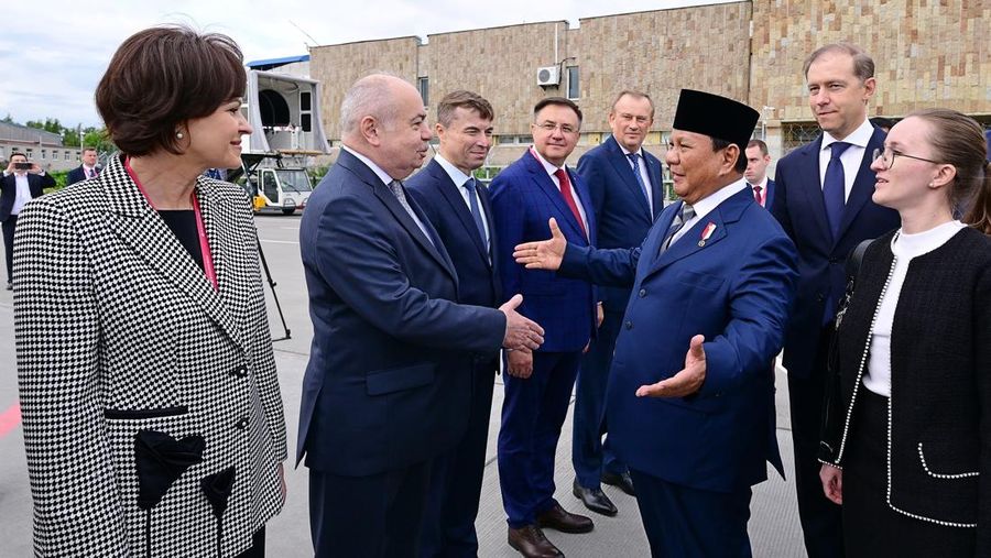 Presiden Republik Indonesia, Prabowo Subianto tiba di Bandara Internasional Pulkovo, St. Petersburg, Federasi Rusia, pada Rabu, (18/6/2025), sekitar pukul 17.50 waktu setempat. (Dok. Biro Pers Sekretariat Presiden)