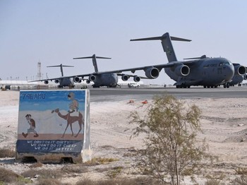 Waspada Serbuan Iran, Pangkalan Udara Terbesar AS di Arab Siaga Perang