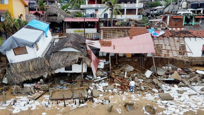 Badai Erick Terjang Meksiko, Rumah dan Jalanan Porak Poranda